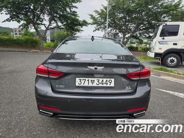 Genesis G80 2017 thumb 5