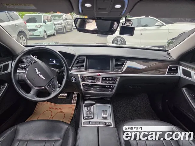 Genesis G80 2017 thumb 9