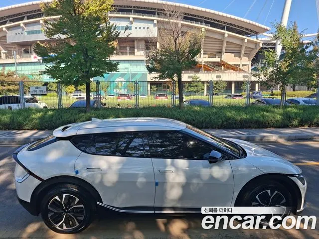 Kia EV6 2022 thumb 3