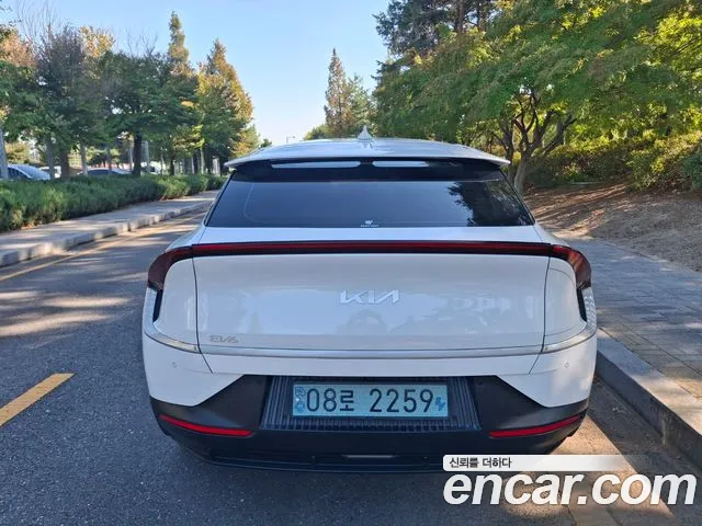Kia EV6 2022 thumb 5