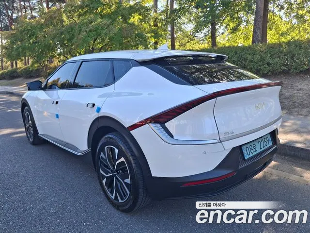 Kia EV6 2022 thumb 6