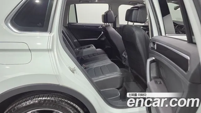 Volkswagen Tiguan 2022 thumb 12