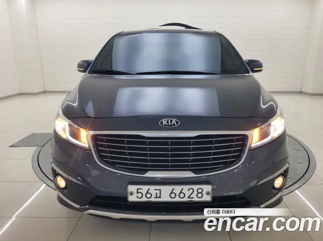 Kia Carnival 2015 thumb 3
