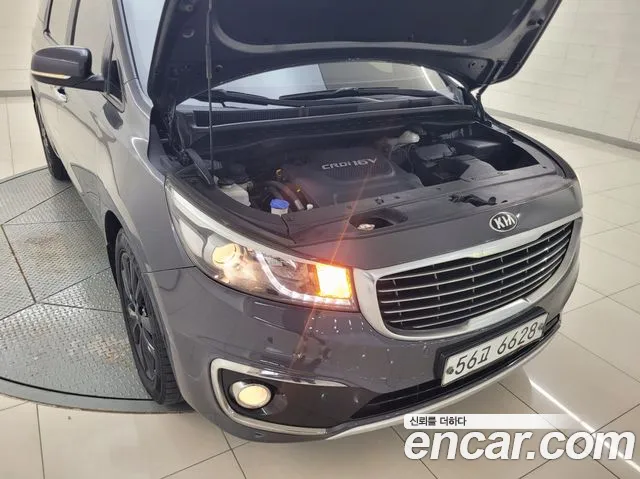 Kia Carnival 2015 thumb 6