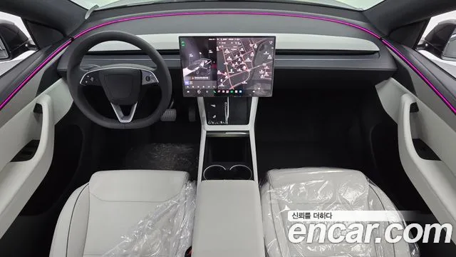 Tesla Model Y 2026 thumb 7