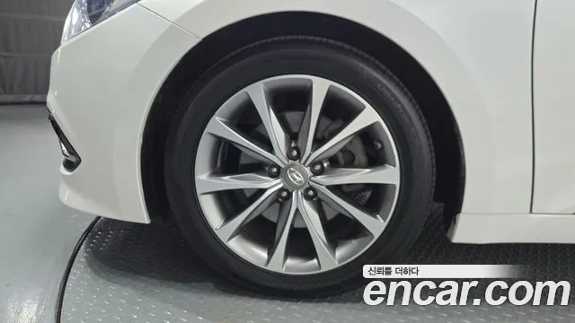 Hyundai Grandeur 2015 thumb 5