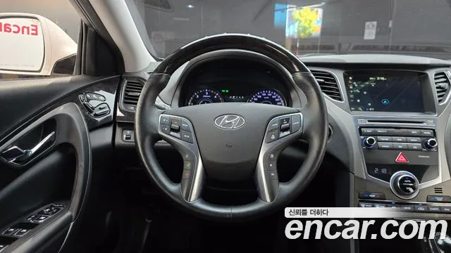 Hyundai Grandeur 2015 thumb 12