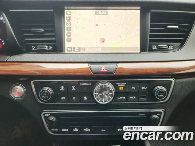 Kia K7 2016 thumb 10