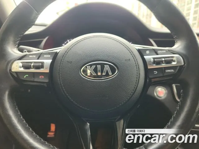Kia K7 2016 thumb 12