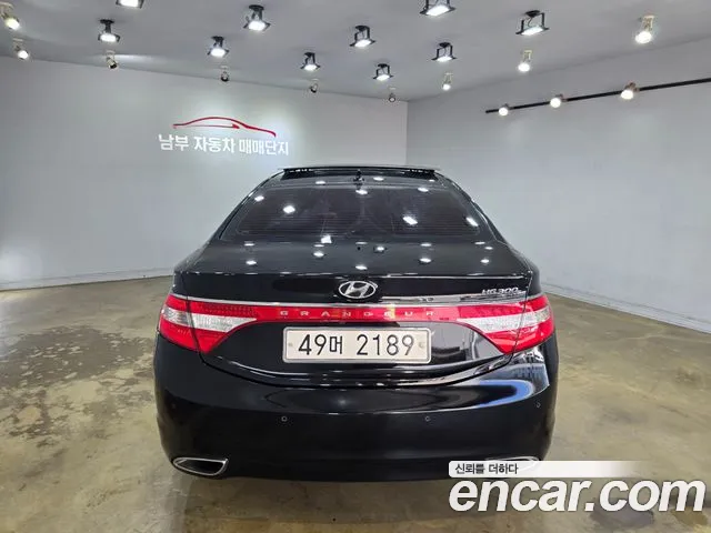 Hyundai Grandeur 2014 thumb 4