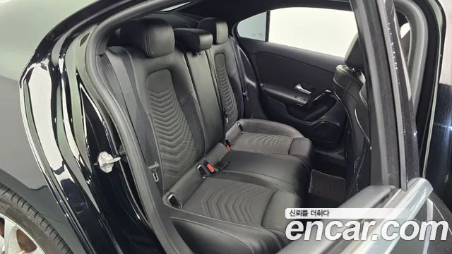 Mercedes-Benz A-Класс 2020 thumb 12