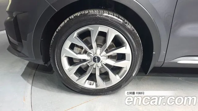 Kia Sorento 2023 thumb 5