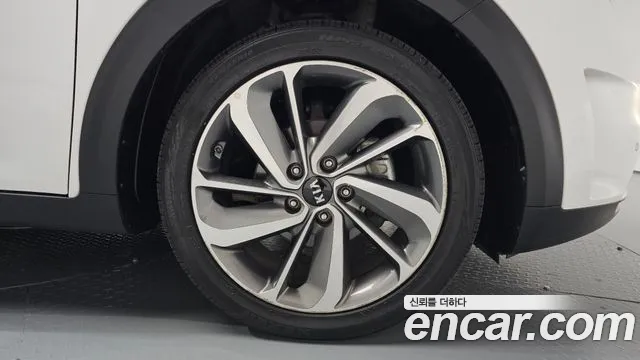 Kia Niro 2016 thumb 4