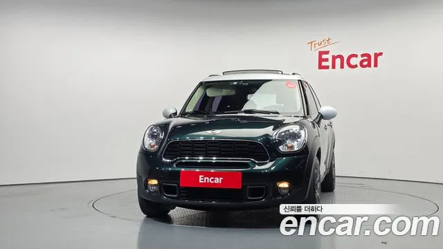 MINI Countryman 2012 thumb 3