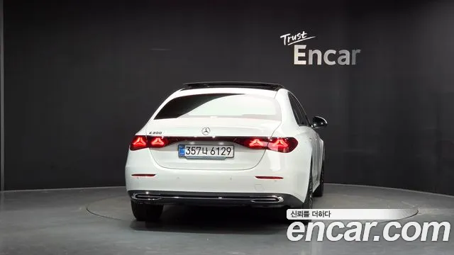 Mercedes-Benz E-Класс 2025 thumb 3
