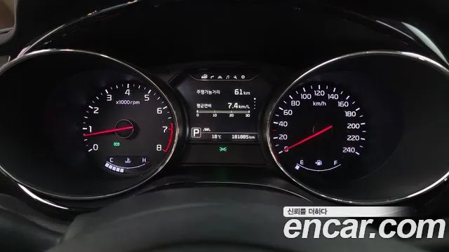 Kia Carnival 2017 thumb 8