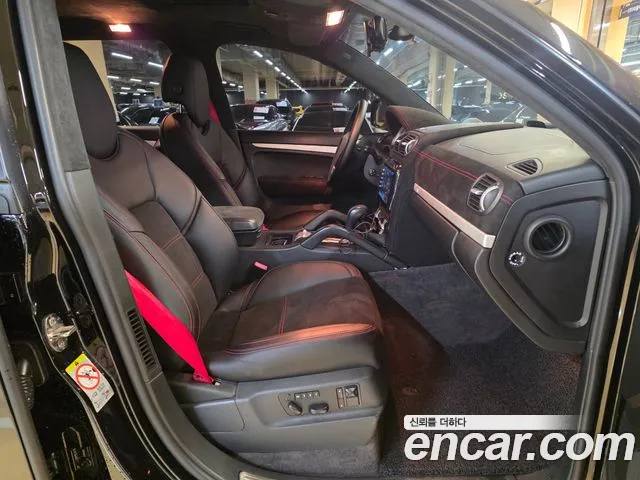 Porsche Cayenne 2008 thumb 9