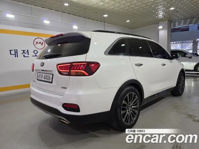 Kia Sorento 2018 thumb 4