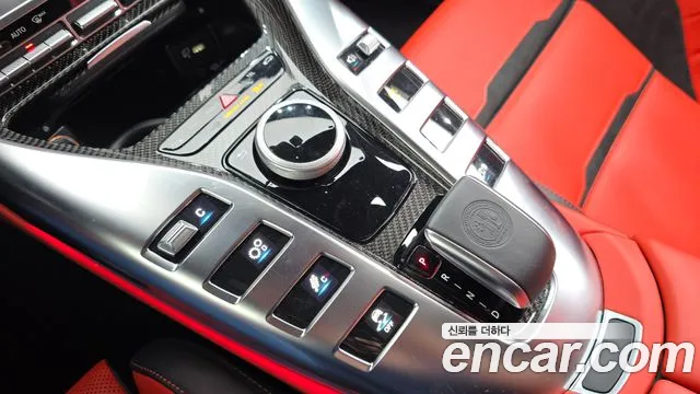 Mercedes-Benz AMG GT 2020 thumb 9