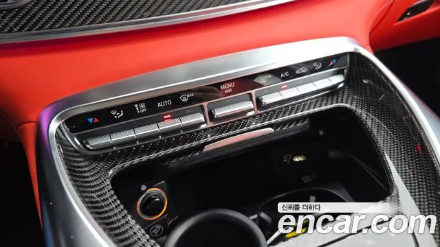 Mercedes-Benz AMG GT 2020 thumb 12