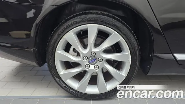 Volvo S80 2016 thumb 5