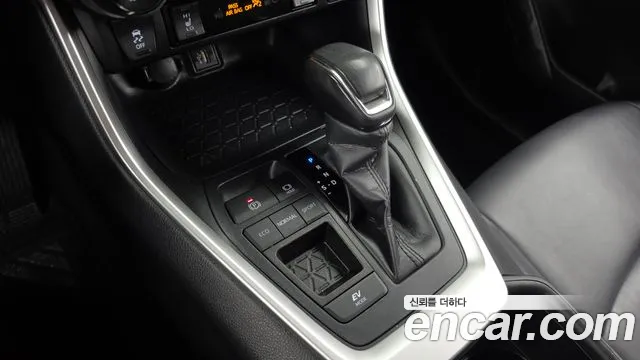Toyota RAV4 2023 thumb 9