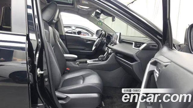 Toyota RAV4 2023 thumb 11