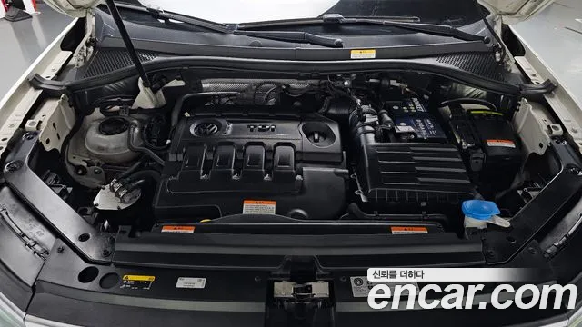 Volkswagen Tiguan 2018 thumb 6
