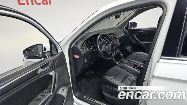 Volkswagen Tiguan 2018 thumb 10