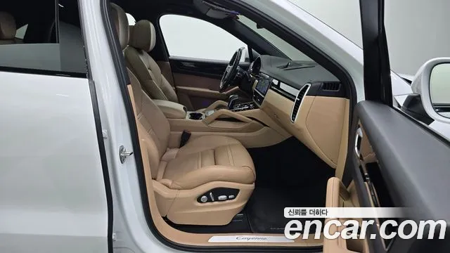 Porsche Cayenne 2020 thumb 11