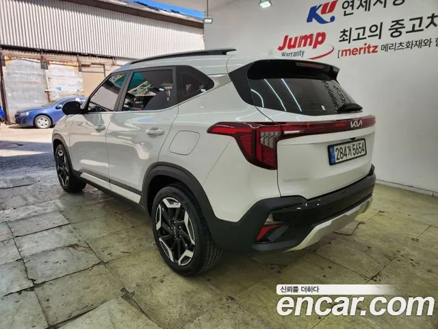 Kia Seltos 2024 thumb 2