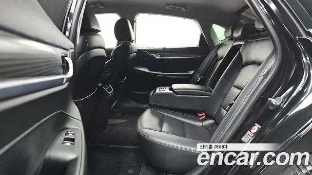 Hyundai Grandeur 2017 thumb 10
