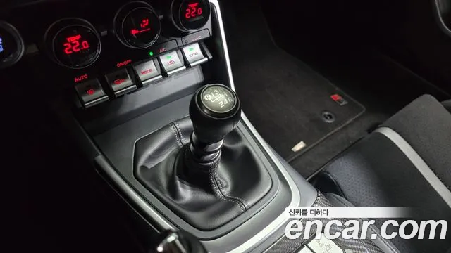 Toyota GT86 2022 thumb 8