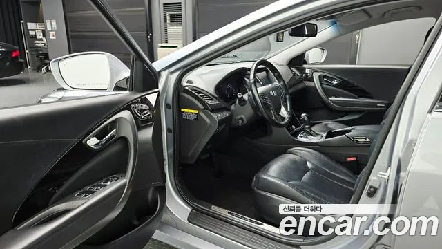 Hyundai Grandeur 2014 thumb 10
