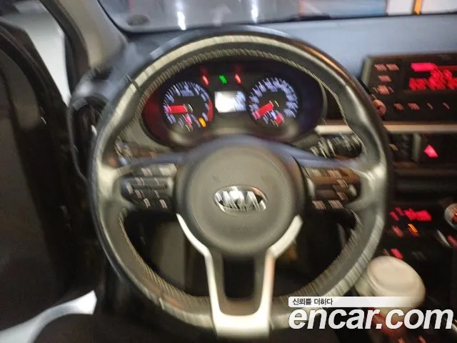Kia Morning 2018 thumb 10