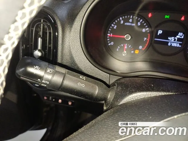 Kia Morning 2018 thumb 12