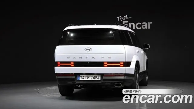 Hyundai Santa Fe 2024 thumb 4