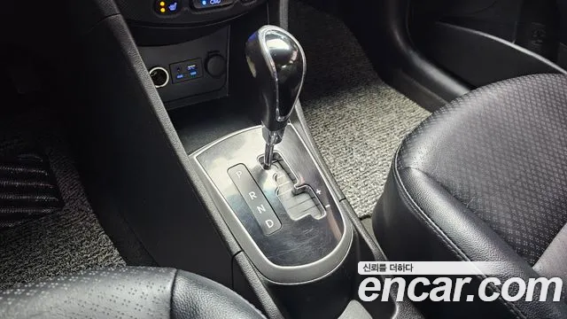 Hyundai Accent 2013 thumb 9