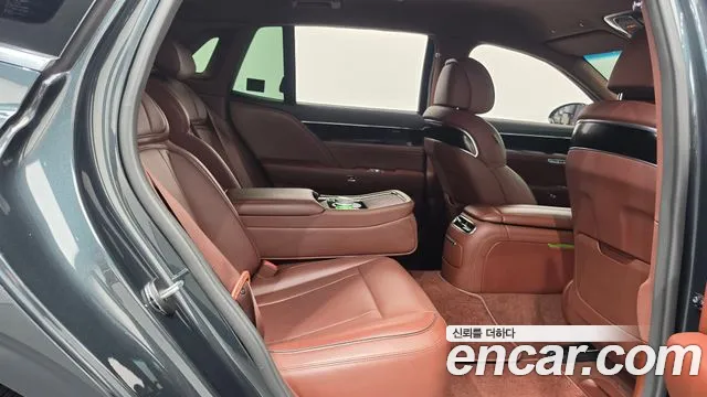 Genesis G90 2022 thumb 12