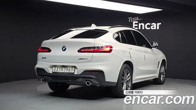 BMW X4 2020 thumb 2