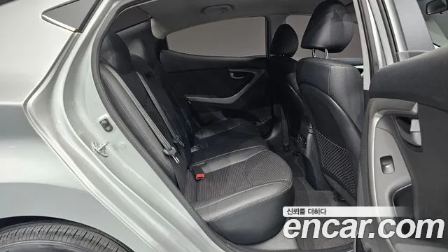 Hyundai Avante 2015 thumb 11