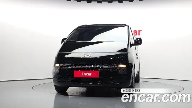 Hyundai Staria 2022 thumb 2