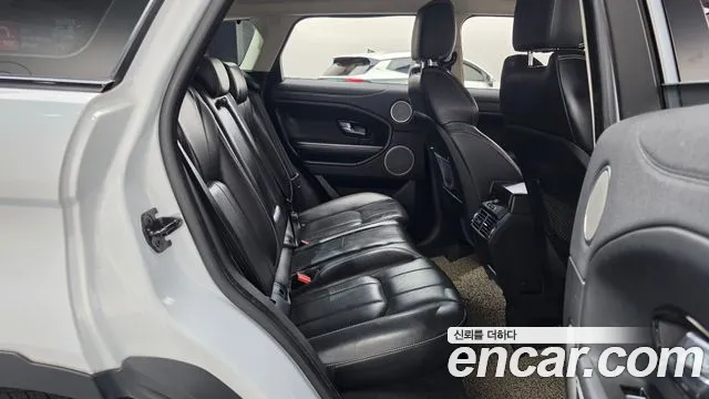 Land Rover Range Rover Evoque 2016 thumb 12