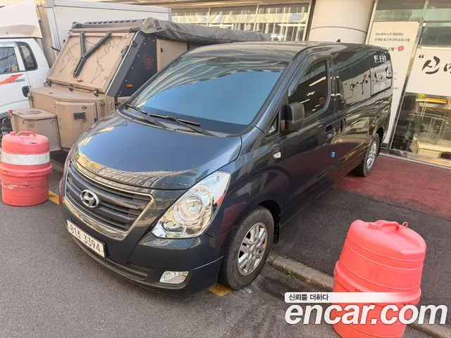 Hyundai Starex 2016 thumb 2