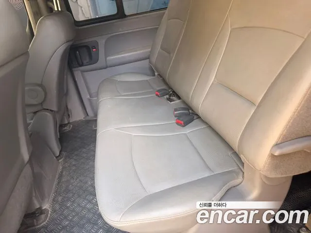 Hyundai Starex 2016 thumb 8