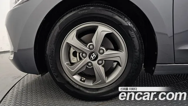 Hyundai Avante 2016 thumb 5