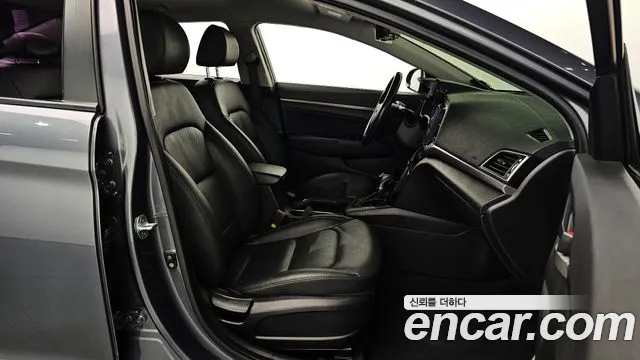 Hyundai Avante 2016 thumb 11