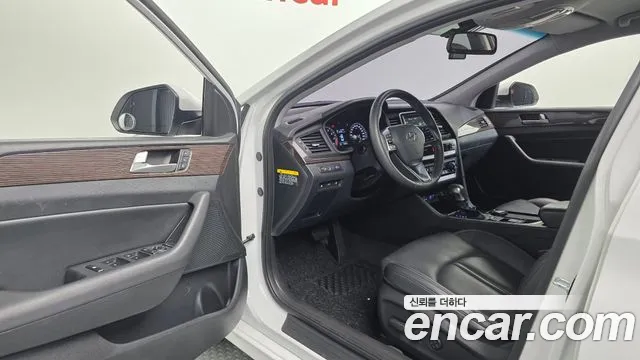 Hyundai Sonata 2017 thumb 10
