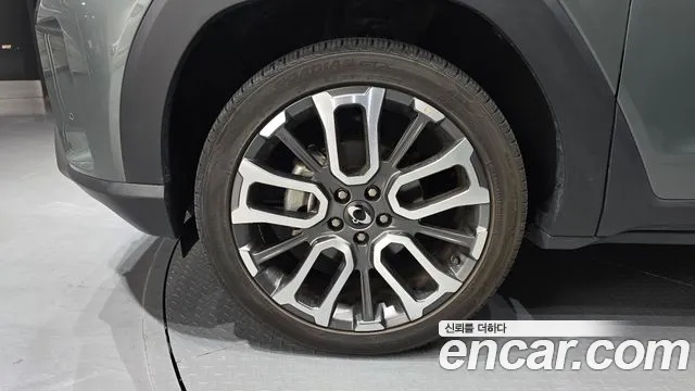 KG_Mobility_Ssangyong Torres 2023 thumb 5