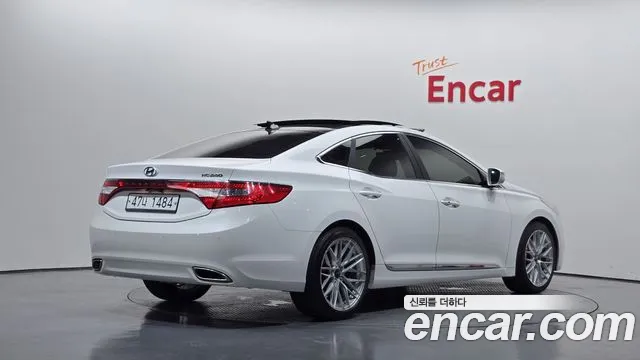 Hyundai Grandeur 2013 thumb 2